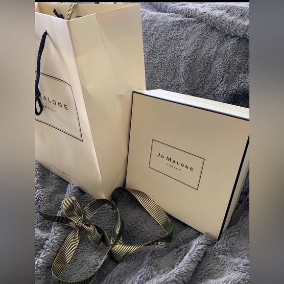 Empty Jo Malone London box and bag - Picture 4 of 9